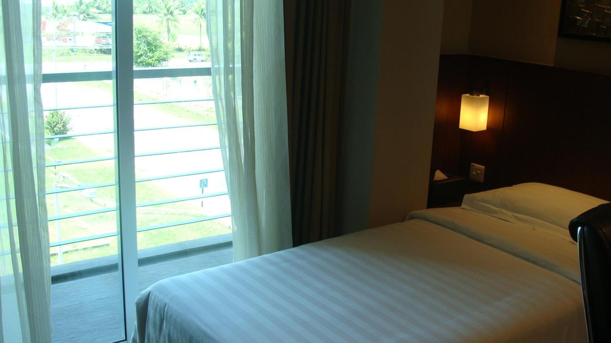 Roomz Hotel Seria Zimmer foto
